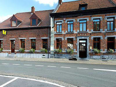Auberge Le XIX Eme Thulin Exterior photo